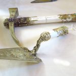 outils de maçon en or et ivoire (mur de la miséricorde)