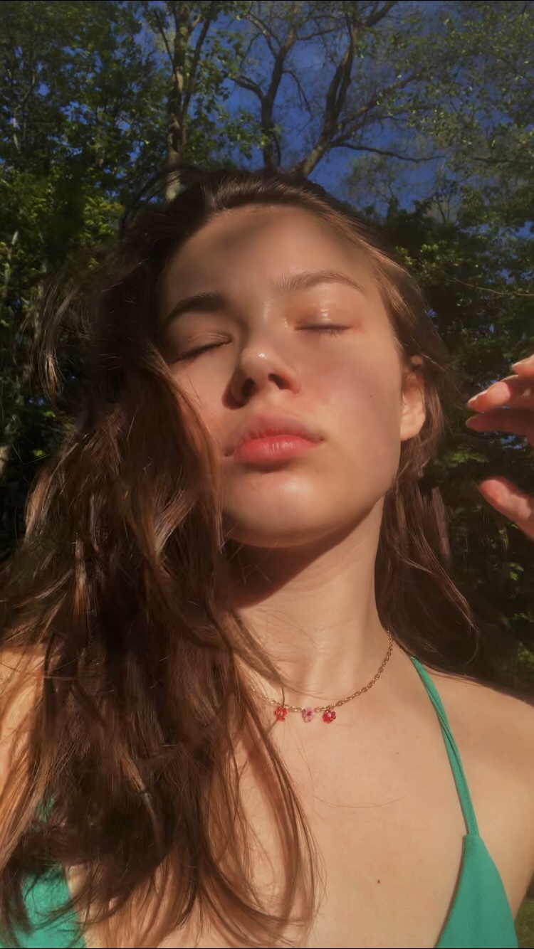 Lindsey Modele Sktchy©